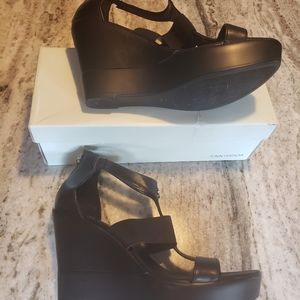 Wedge sandals